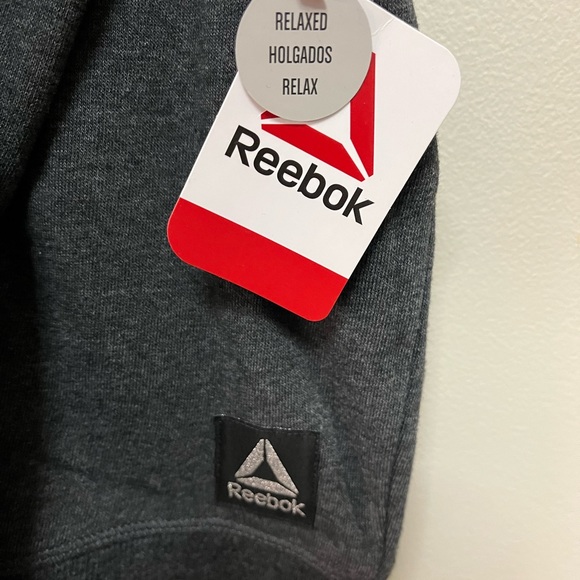 New XXL Woman’s Reebok Crew Sweatshirt, Dark Heather Gray - Picture 2 of 5